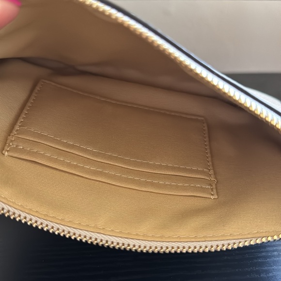 coach wristlet - Picture 2 of 2